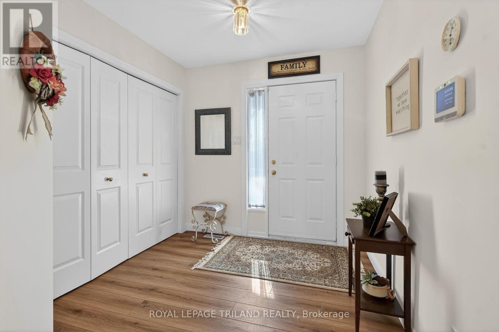 14 - 155 KILLARNEY ROAD photo 5