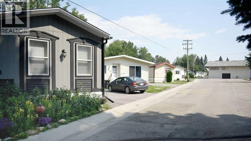 700 Carmichael Lane — photo 3