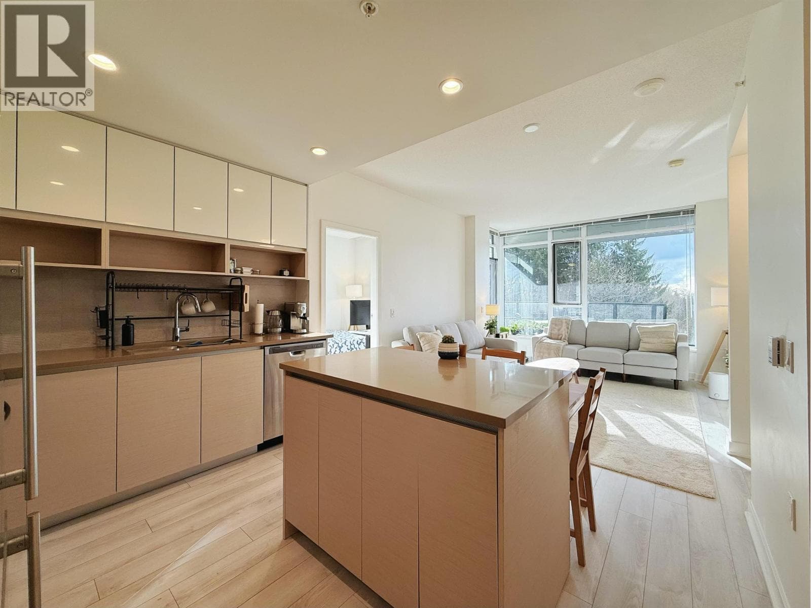 2 bed 2 bath single family at 105 8850 UNIVERSITY CRESCENT — $599,000