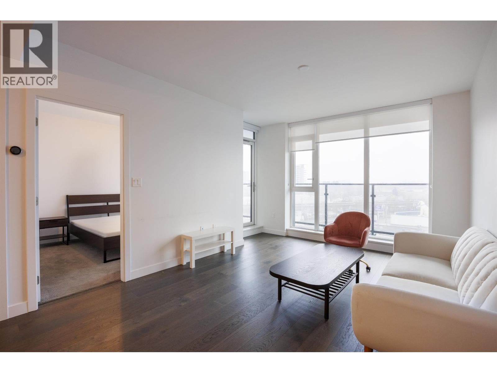 806 8155 CAPSTAN WAY photo 5