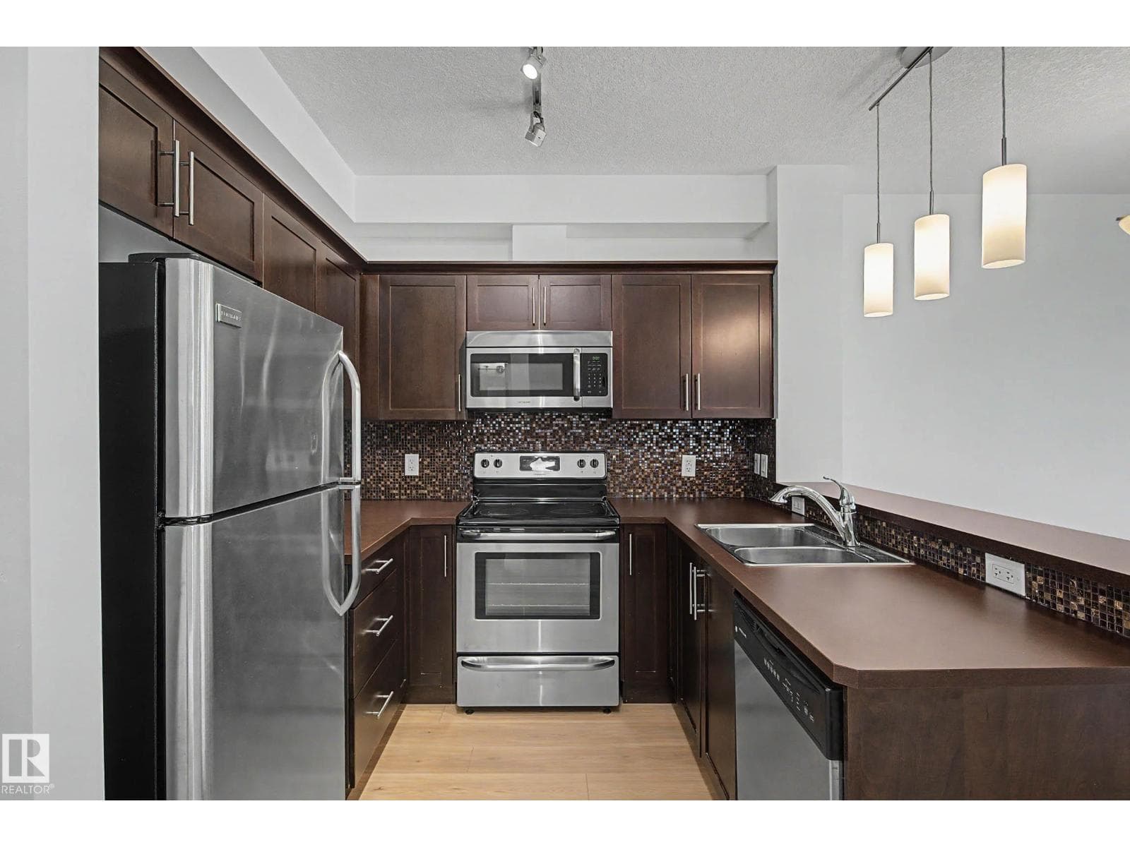 1 bed 1 bath single family at #123 2584 ANDERSON WY SW — $159,999