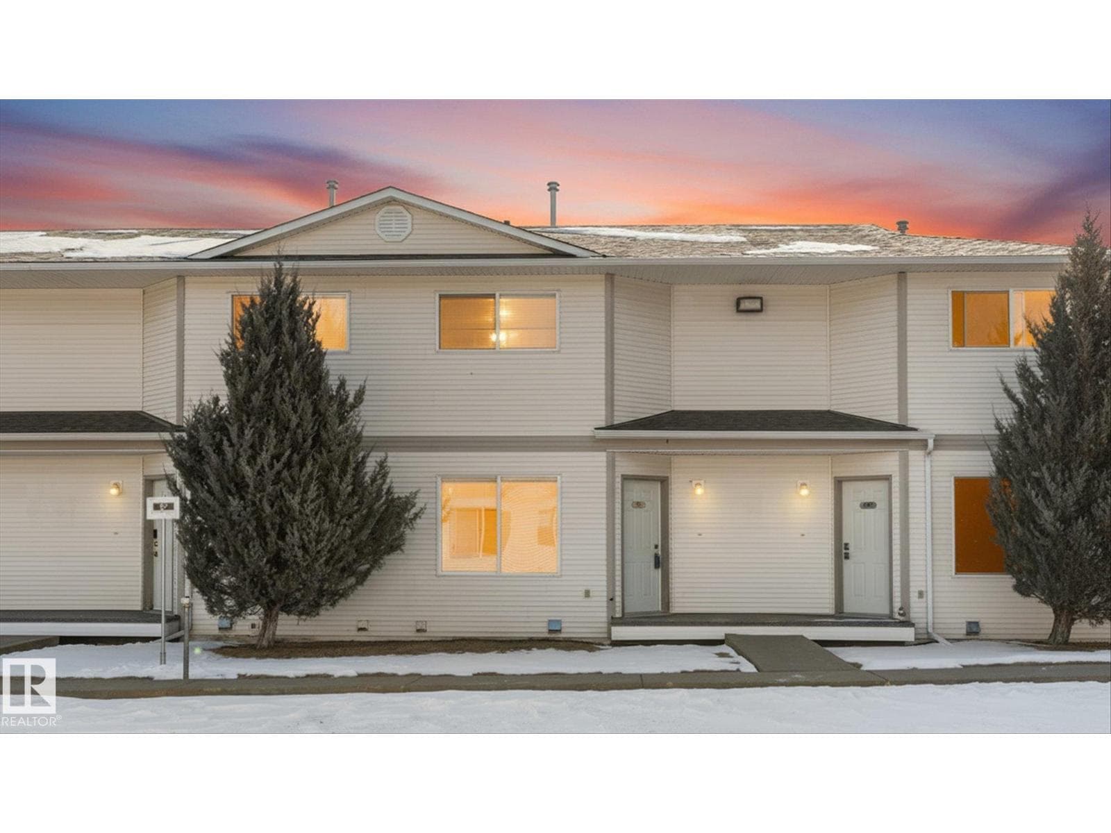 2 bed 2 bath single family at #805 610 KING ST — $180,000