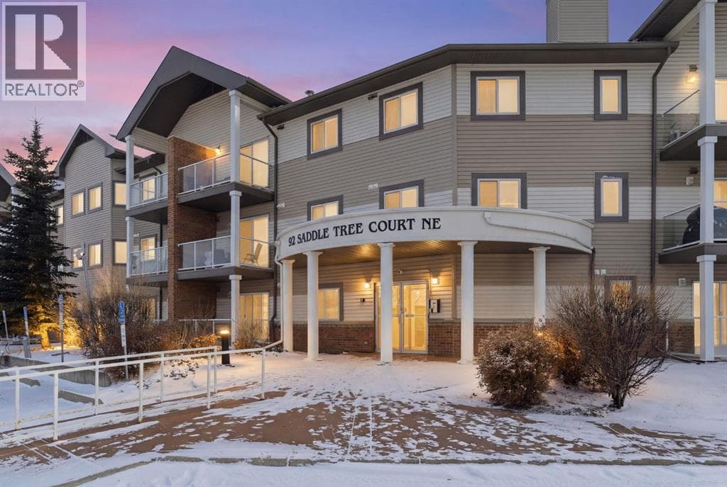 204, 92 Saddletree Court NE