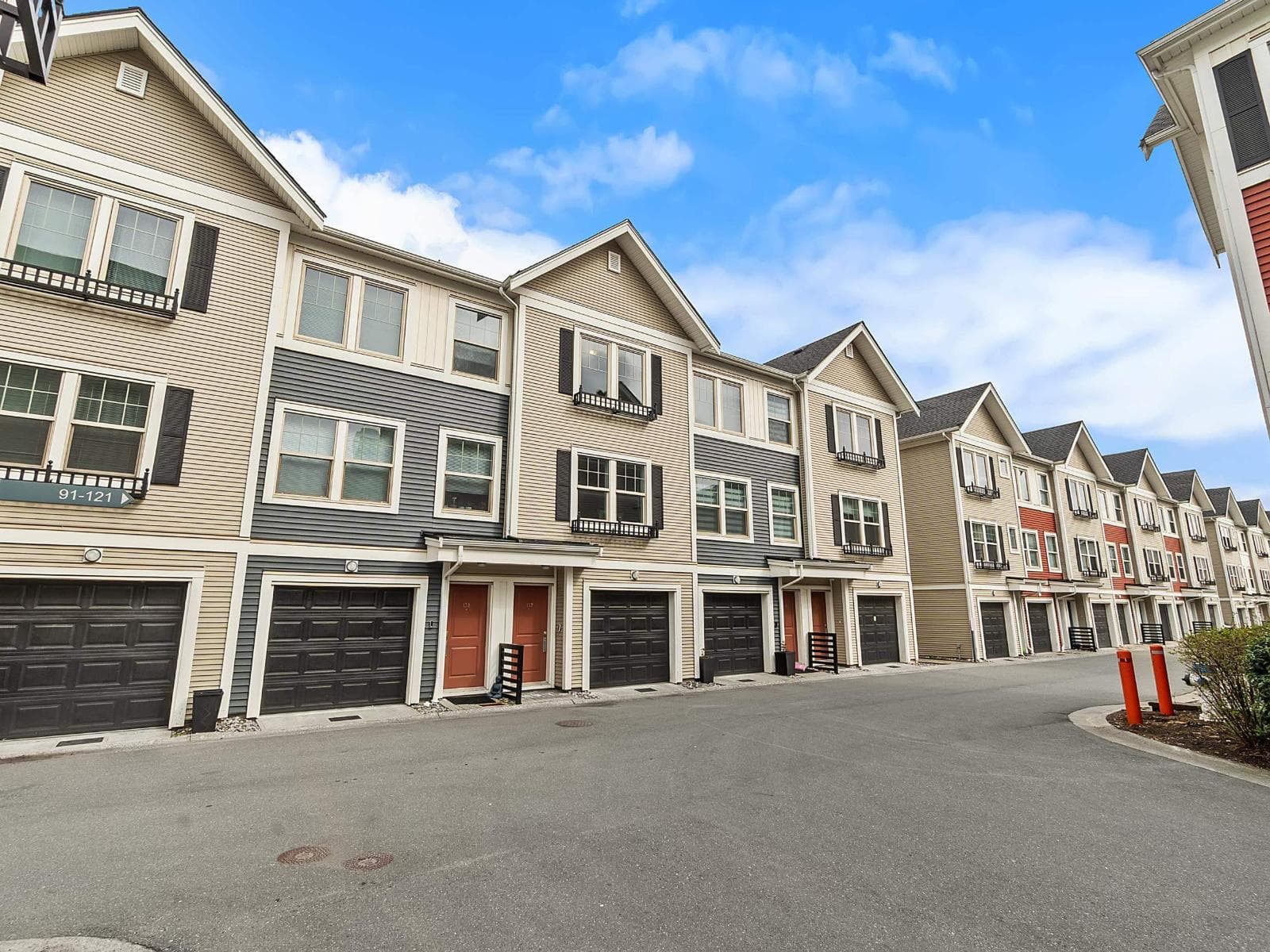 137 32633 SIMON AVENUE photo 3