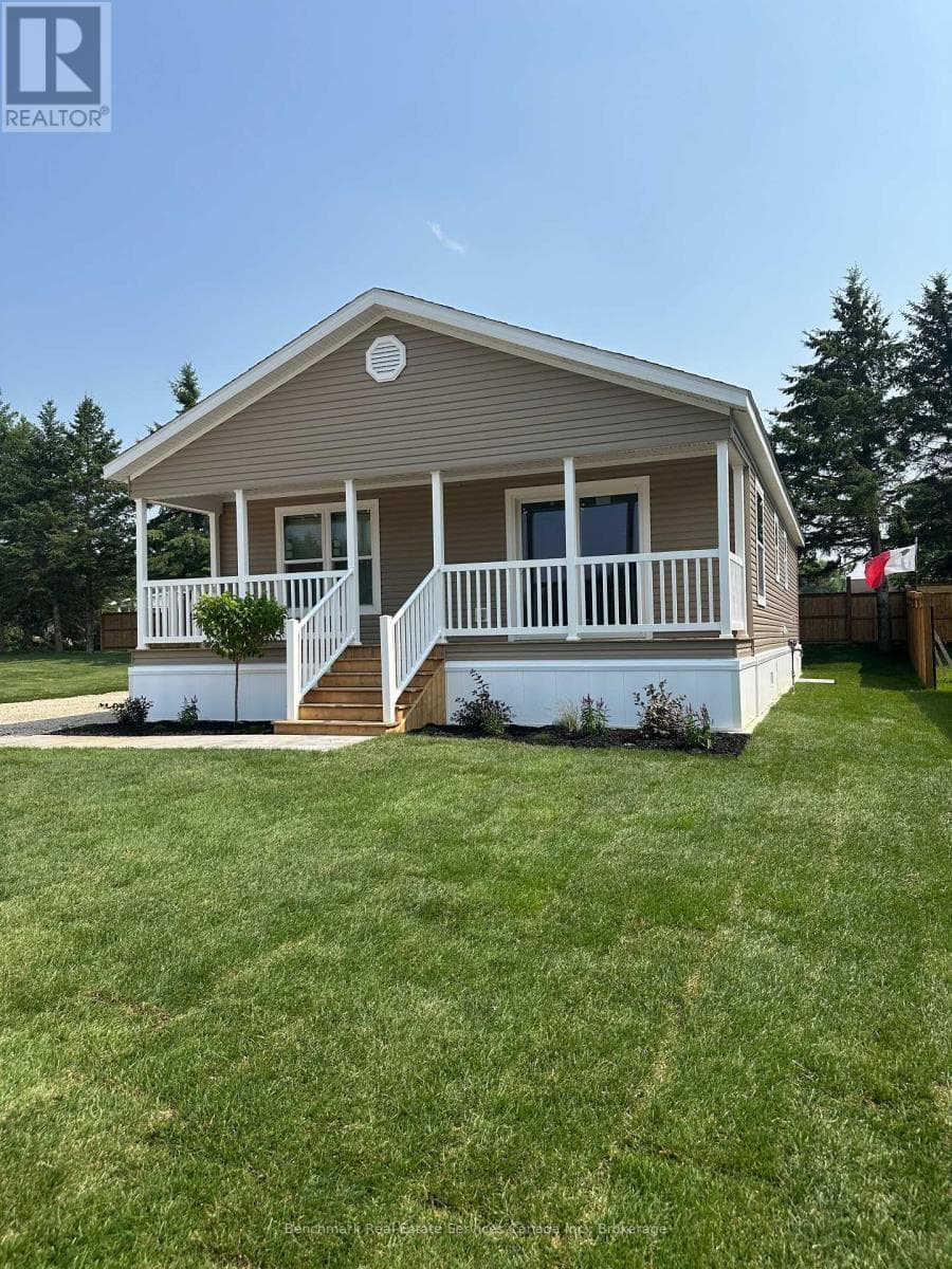 2 bed 2 bath single family at 210 SPRUCE DRIVE — $414,900