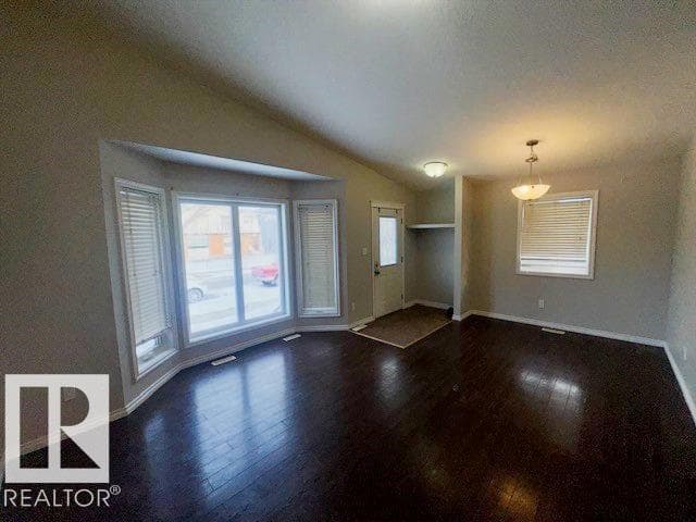 12124 122 ST NW photo 6