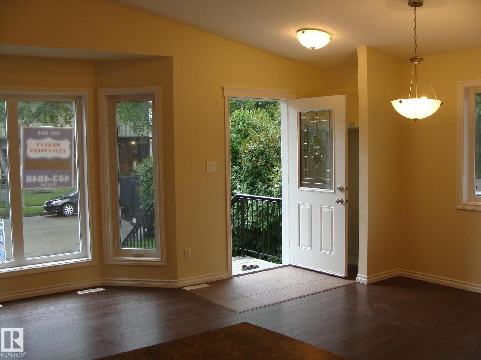 12124 122 ST NW photo 4