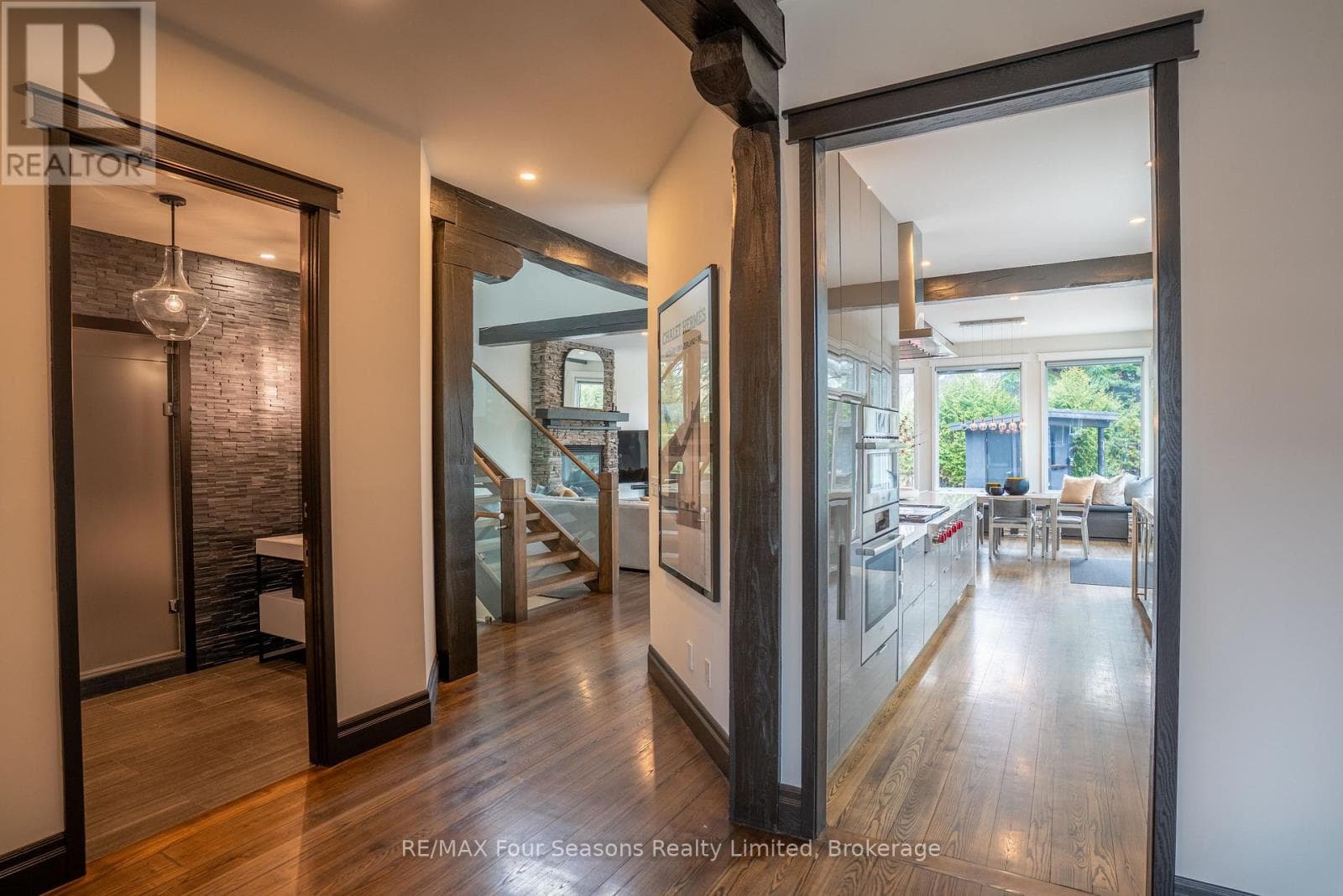 103 CORTINA CRESCENT photo 5