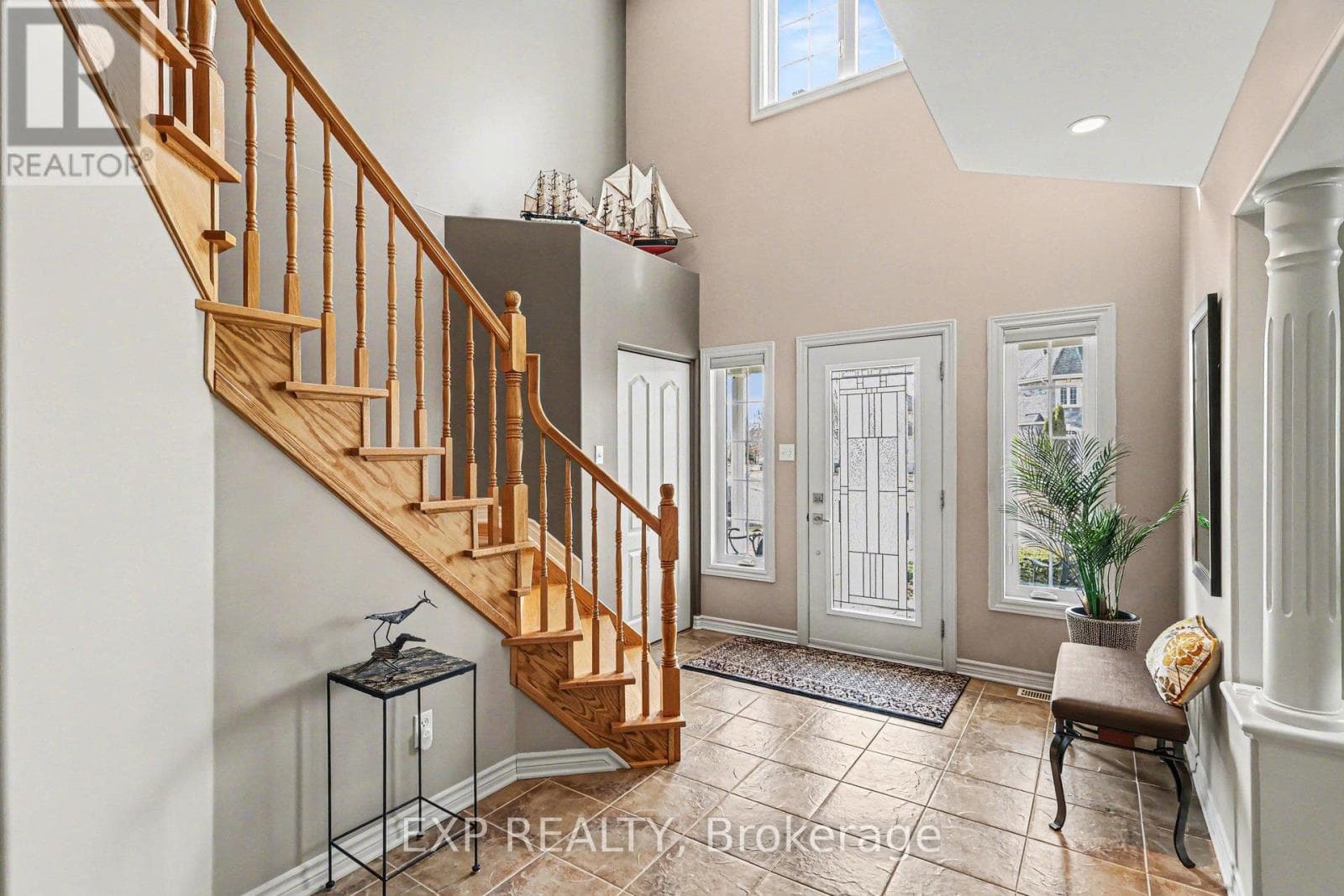 91 REMBRANDT DRIVE photo 2