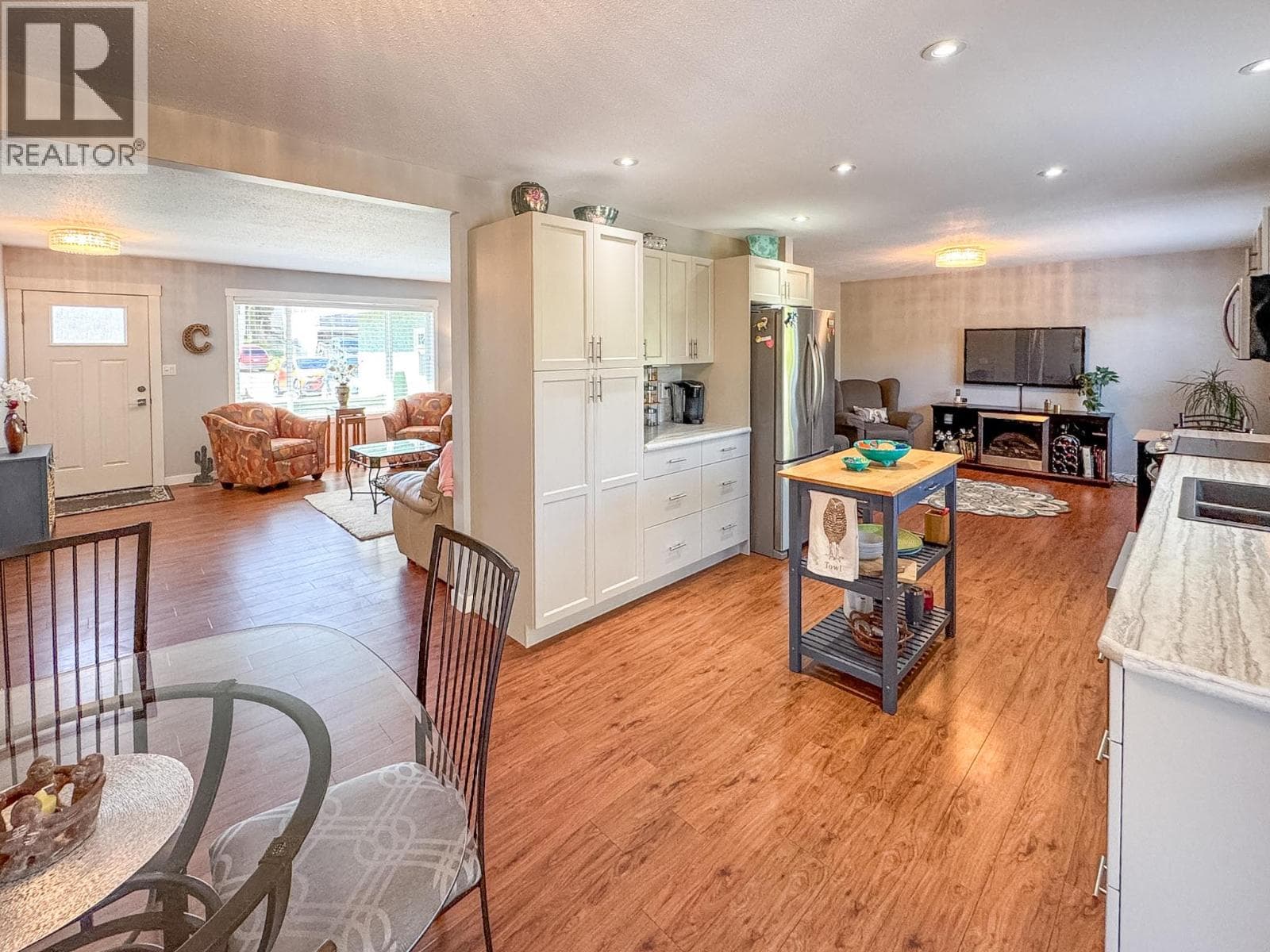 9 Santa Rosa Place photo 3
