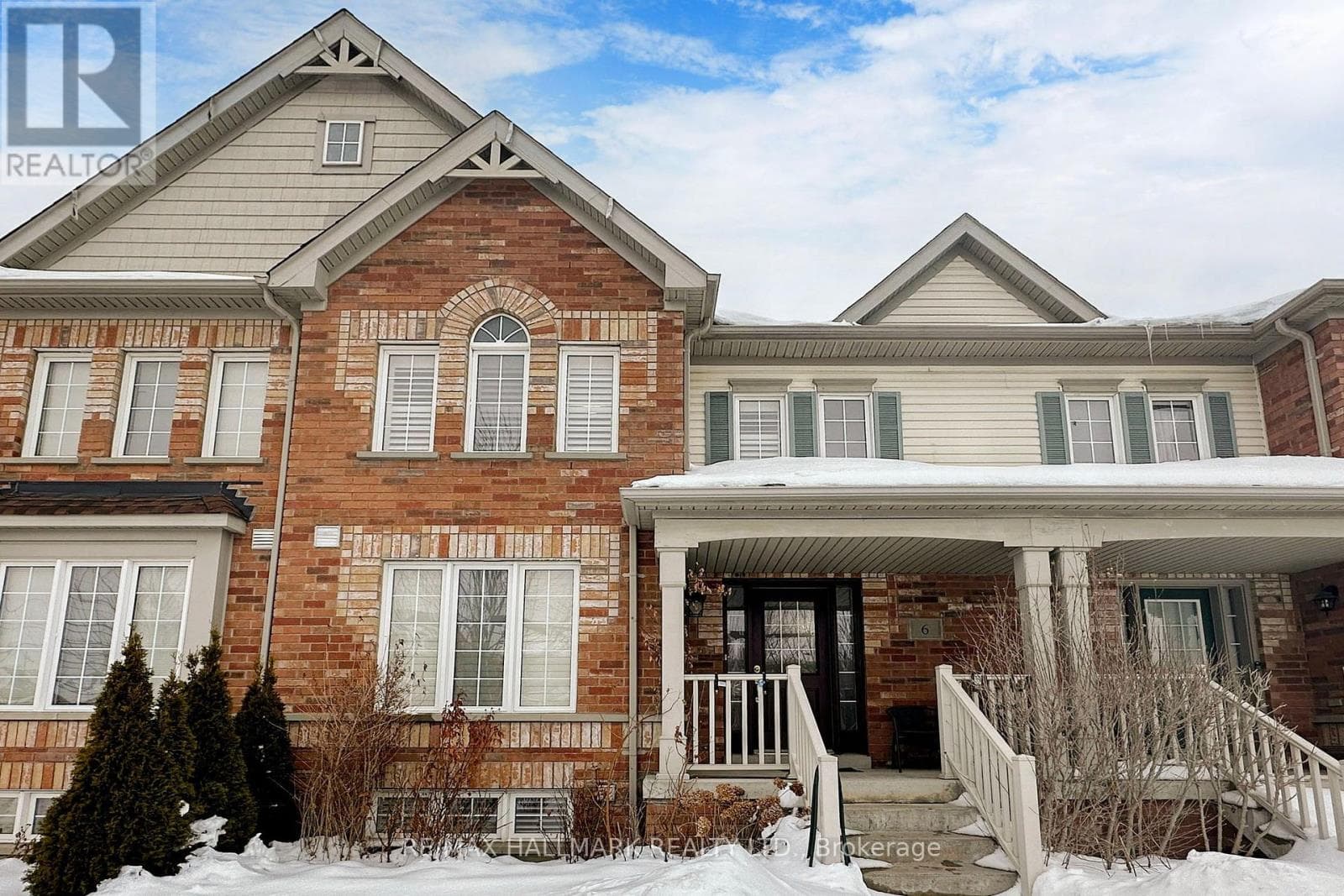 4 bed 4 bath single family at 6 BLYTHEWAY GATE — $850,000