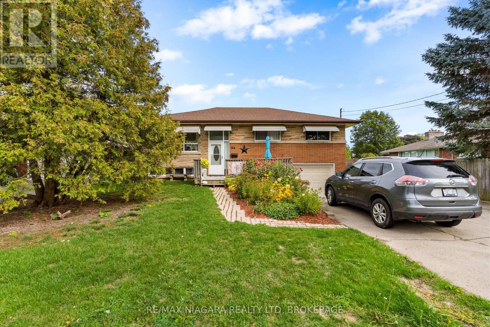 3 bed 2 bath single family at 13 RIDGEWOOD AVENUE — $550,000
