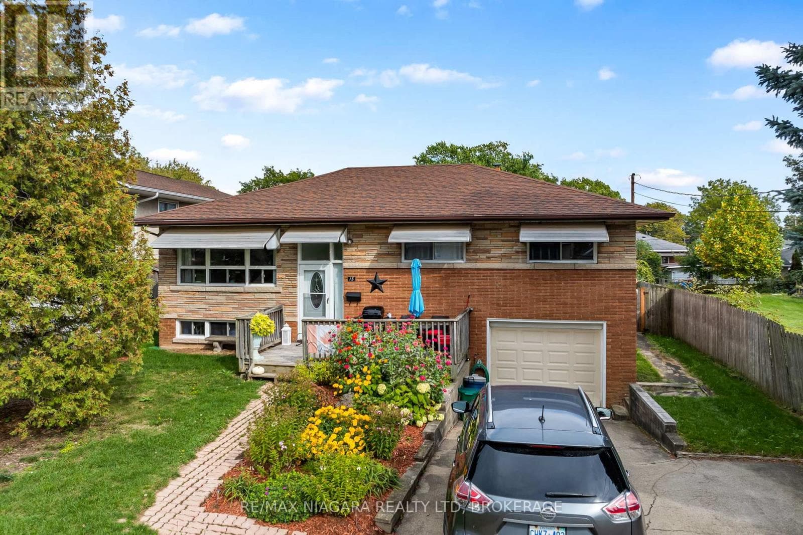 13 RIDGEWOOD AVENUE photo 4