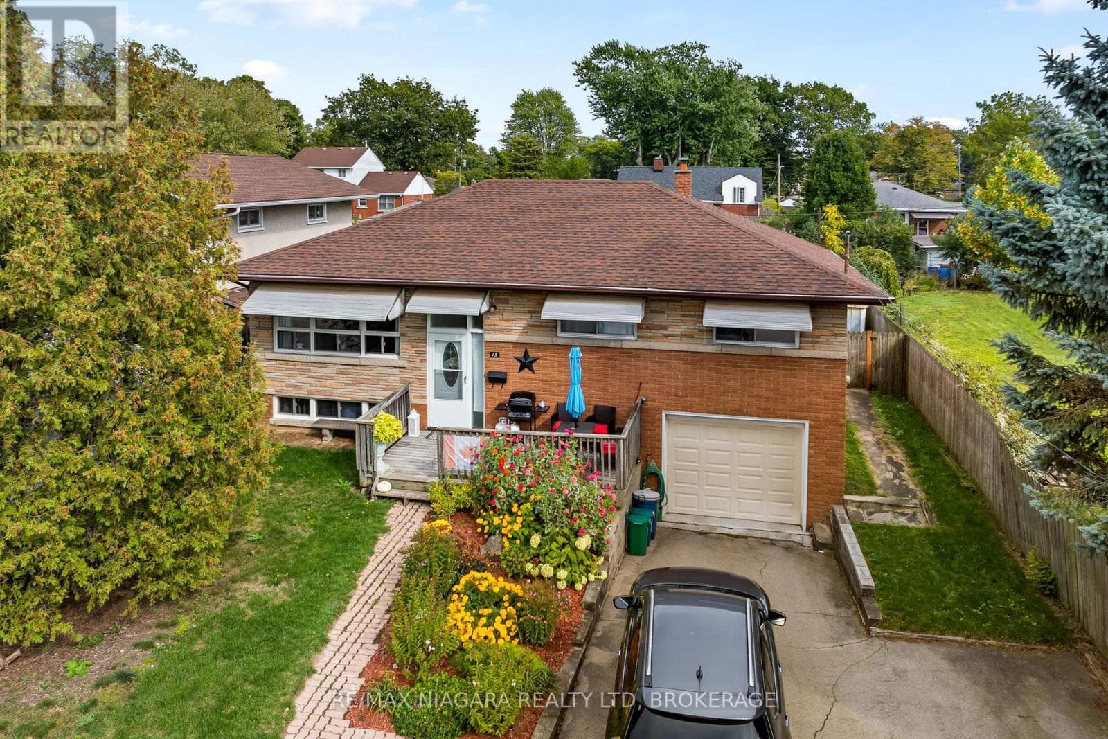 13 RIDGEWOOD AVENUE photo 5