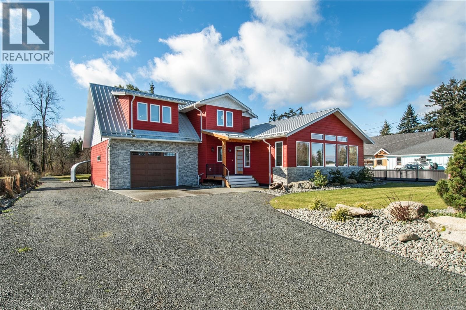 3 bed 4 bath single family at 4341 Island Hwy S — $1,800,000