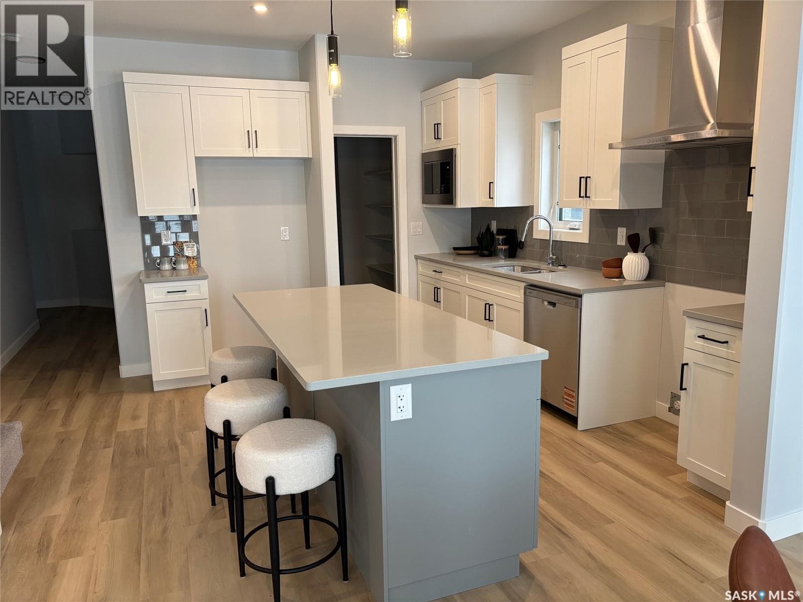 477 Germain MANOR — photo 3