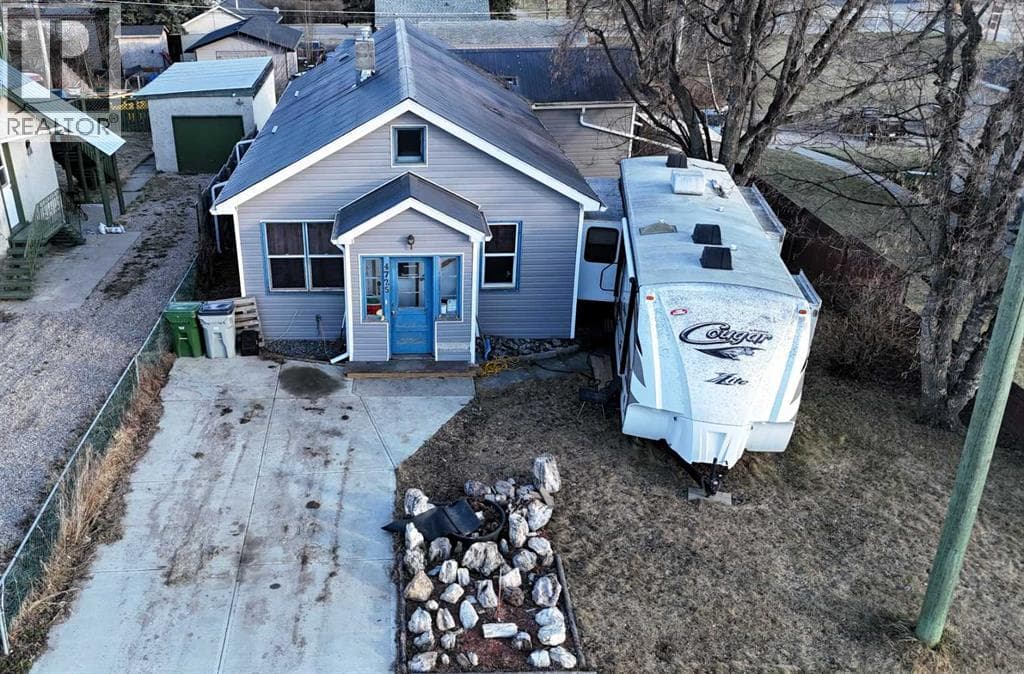 4725 5 AVE