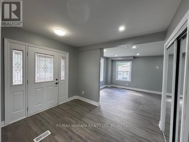 2505 STEVENSVILLE ROAD photo 4