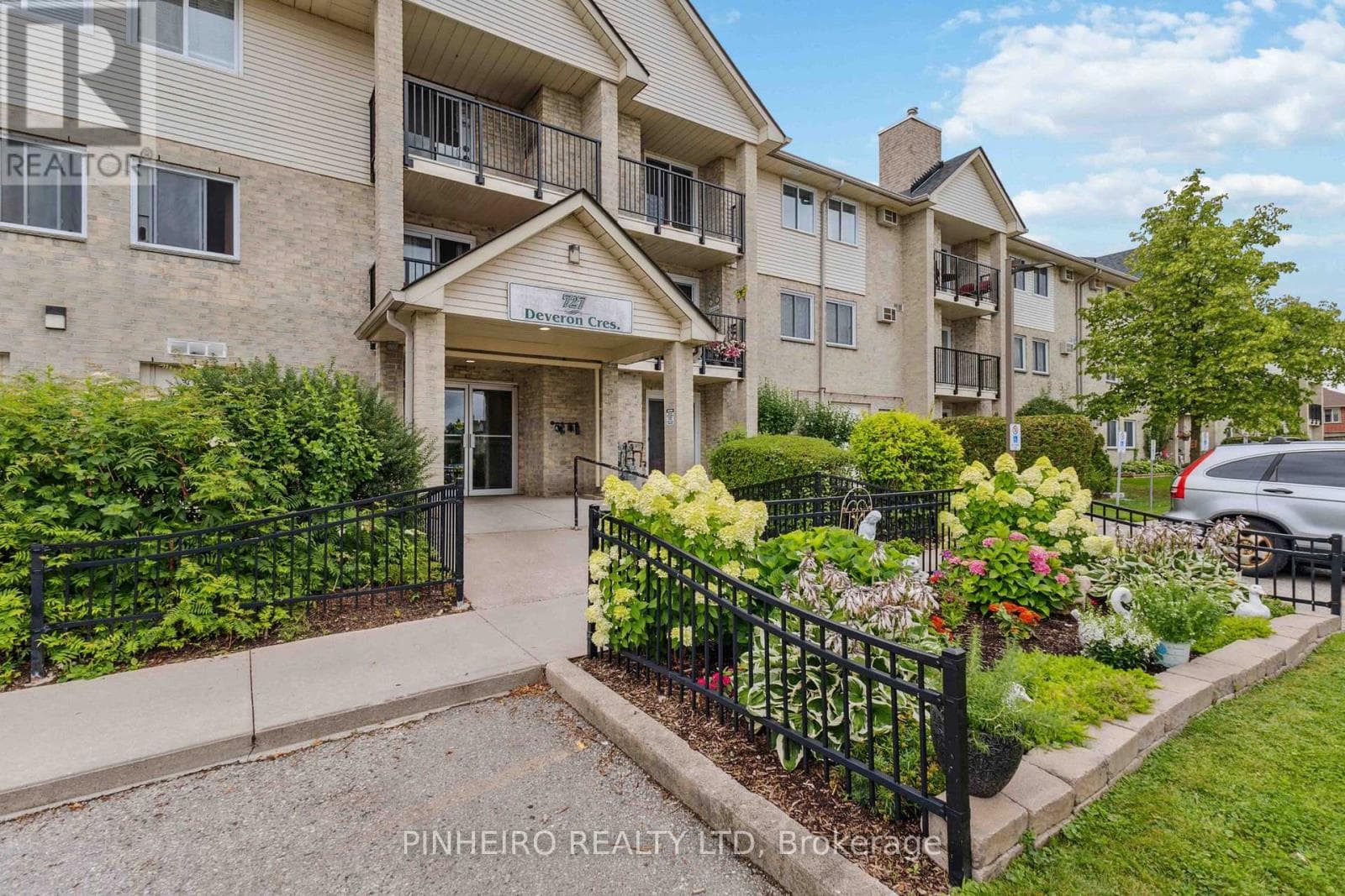2 bed 1 bath single family at 309 - 727 DEVERON CRESCENT — $259,900