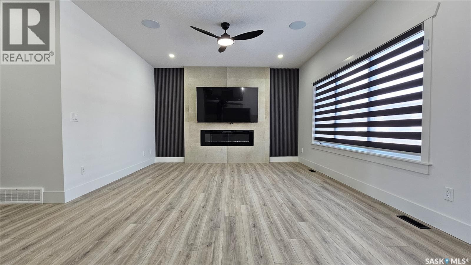 371 Sharma CRESCENT — photo 2