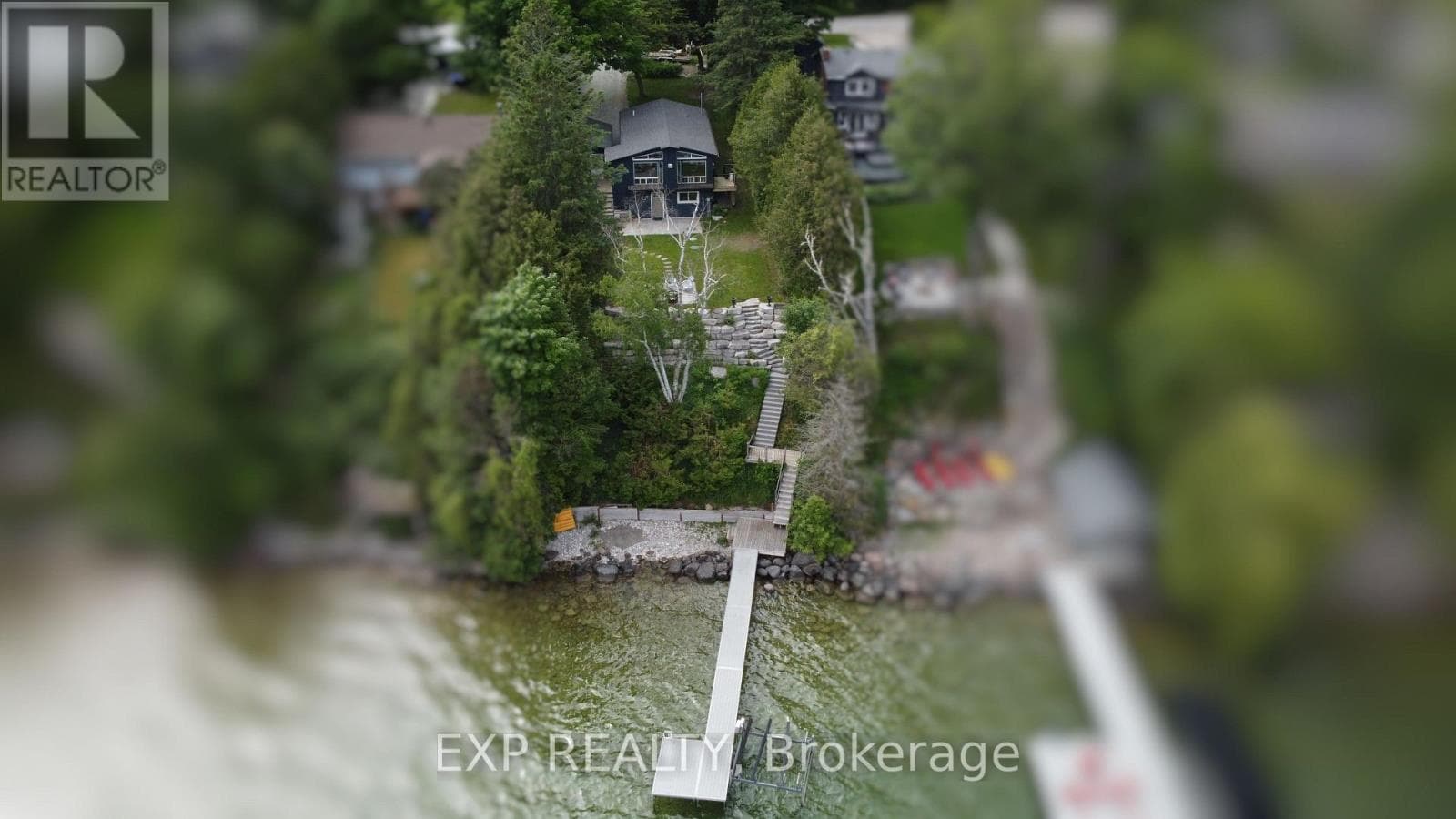 3 bed 2 bath single family at 2295 LAKESHORE ROAD E — $1,398,000
