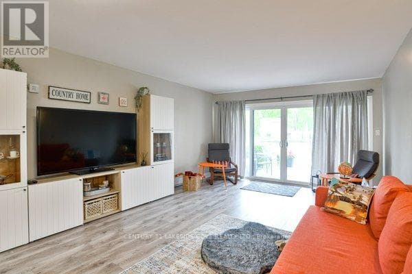 UNIT 14 - 1 PARADISE BOULEVARD photo 4