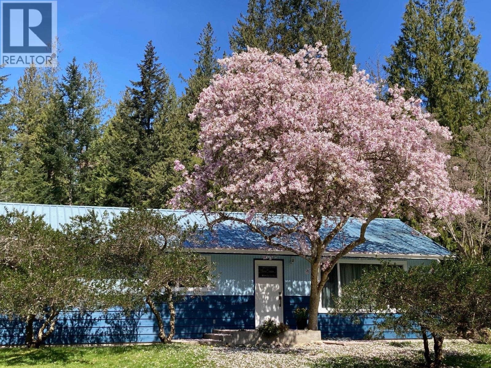 3 bed 3 bath single family at 4569 FRANCIS PENINSULA ROAD — $779,000