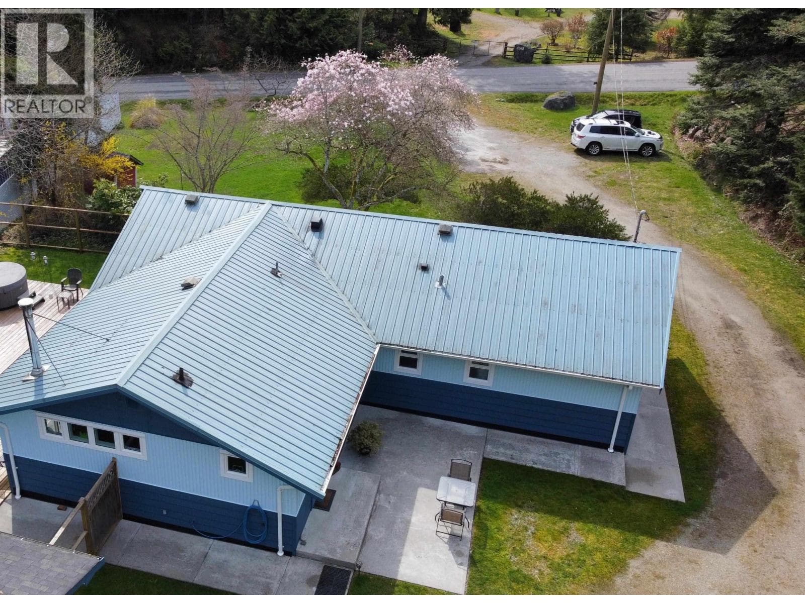 4569 FRANCIS PENINSULA ROAD photo 2
