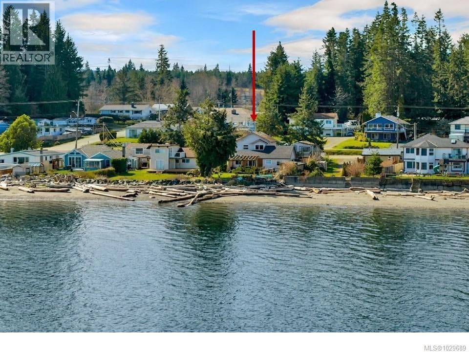 4 bed 3 bath single family at 4005 Island Hwy S — $999,900