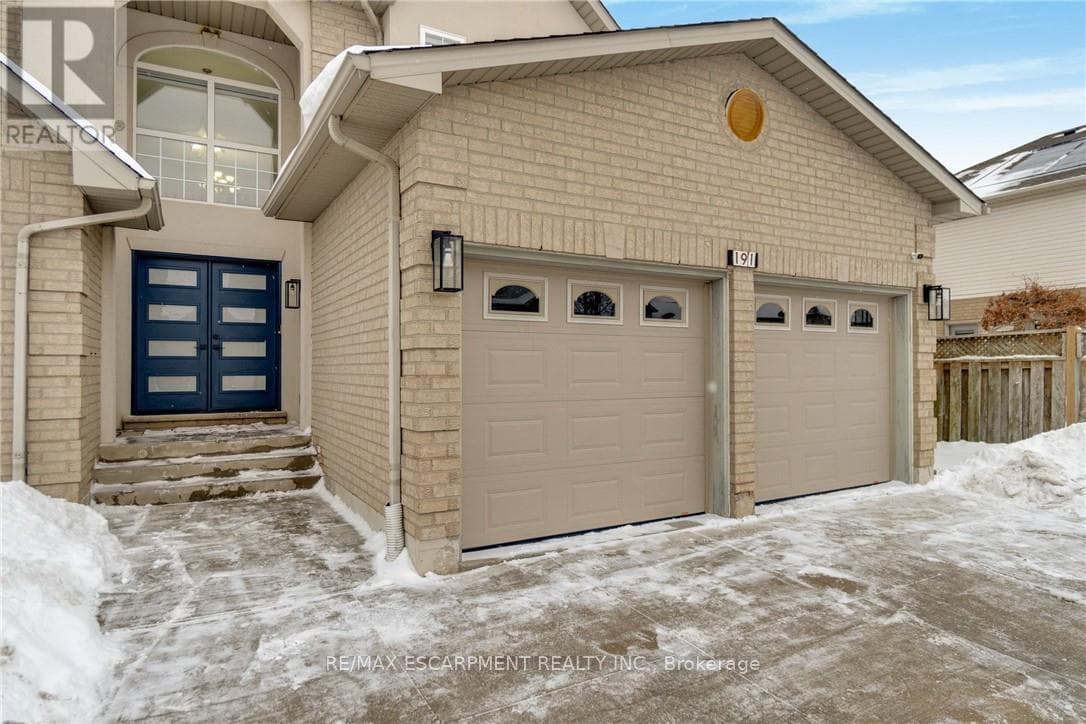 191 HAWKSWOOD TRAIL photo 5