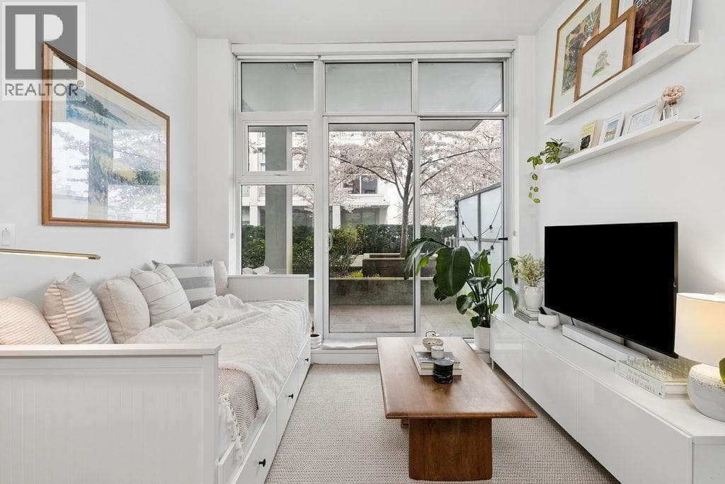 1 bed 1 bath single family at 328 2220 KINGSWAY STREET — $540,000