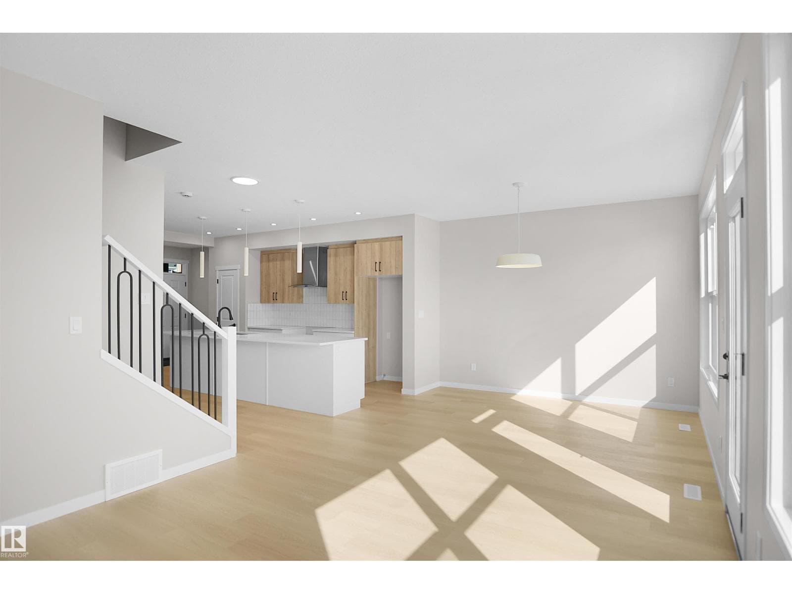 7113 51 AV — photo 3