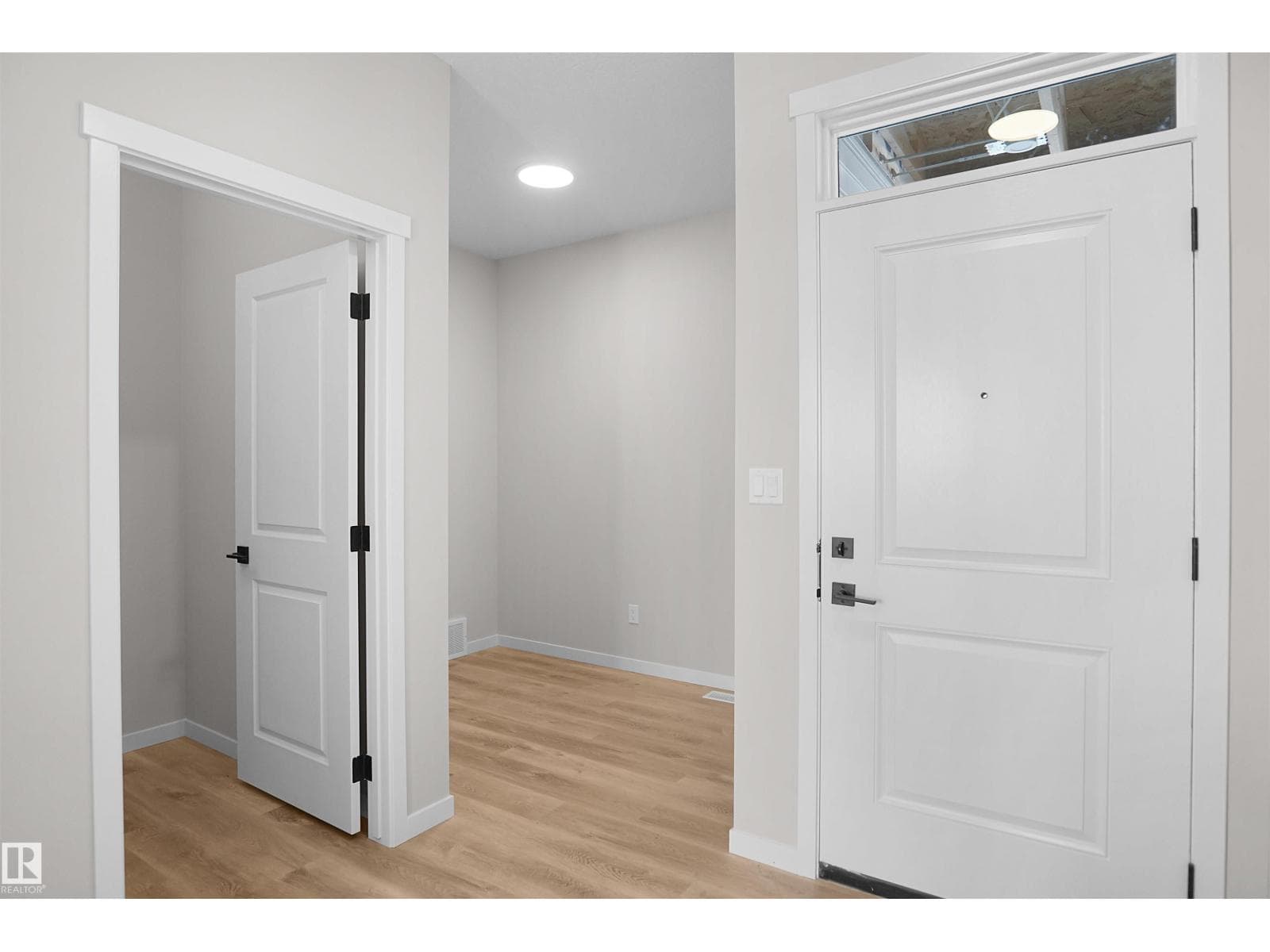 7103 50A AV photo 4