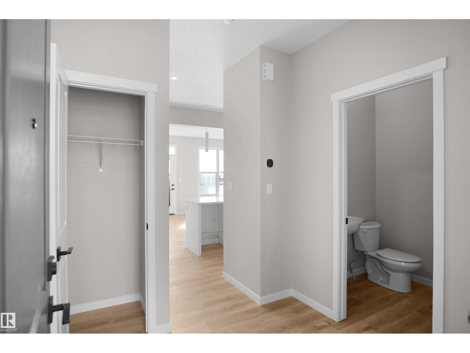 7103 50A AV photo 3