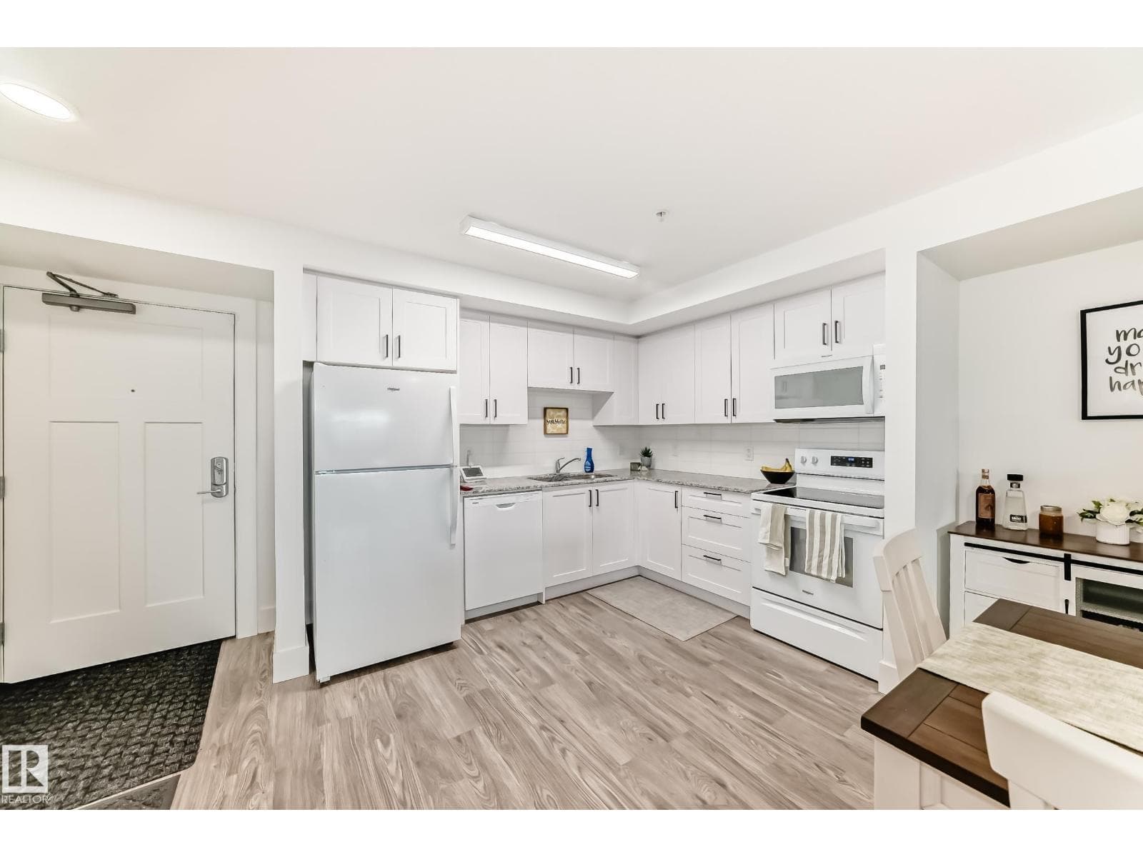 #307 9504 182 ST NW NW photo 2