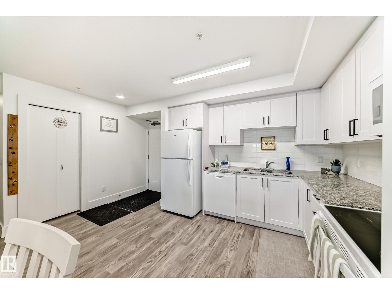#307 9504 182 ST NW NW photo 3