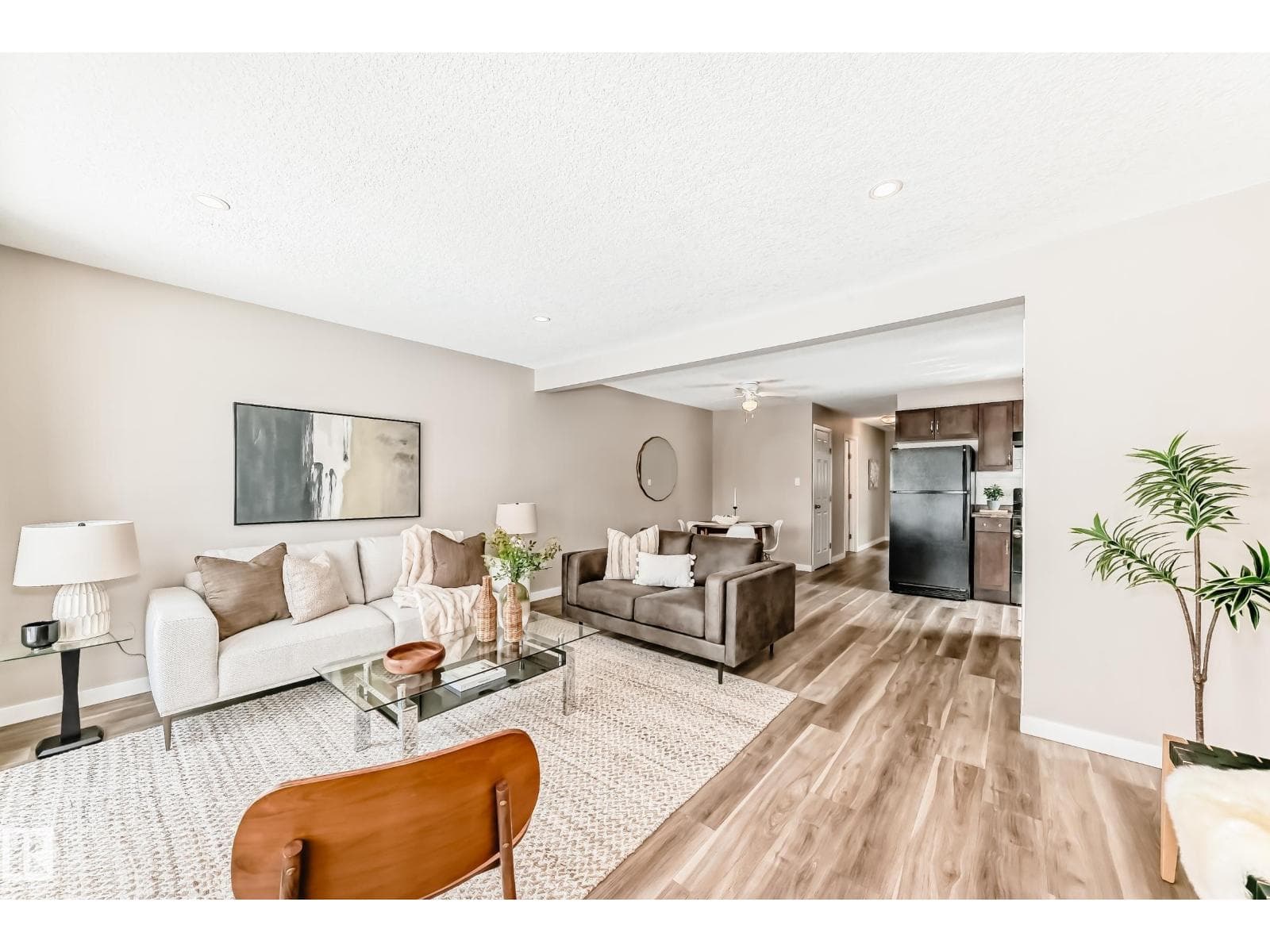 10327 150 ST NW photo 5