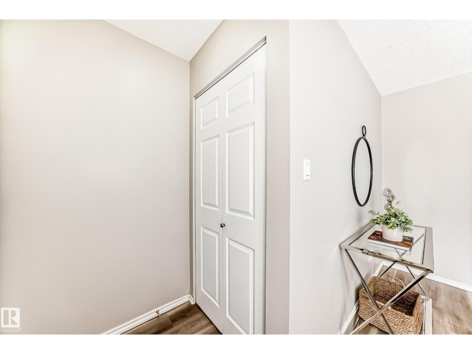 10329 150 ST NW photo 5