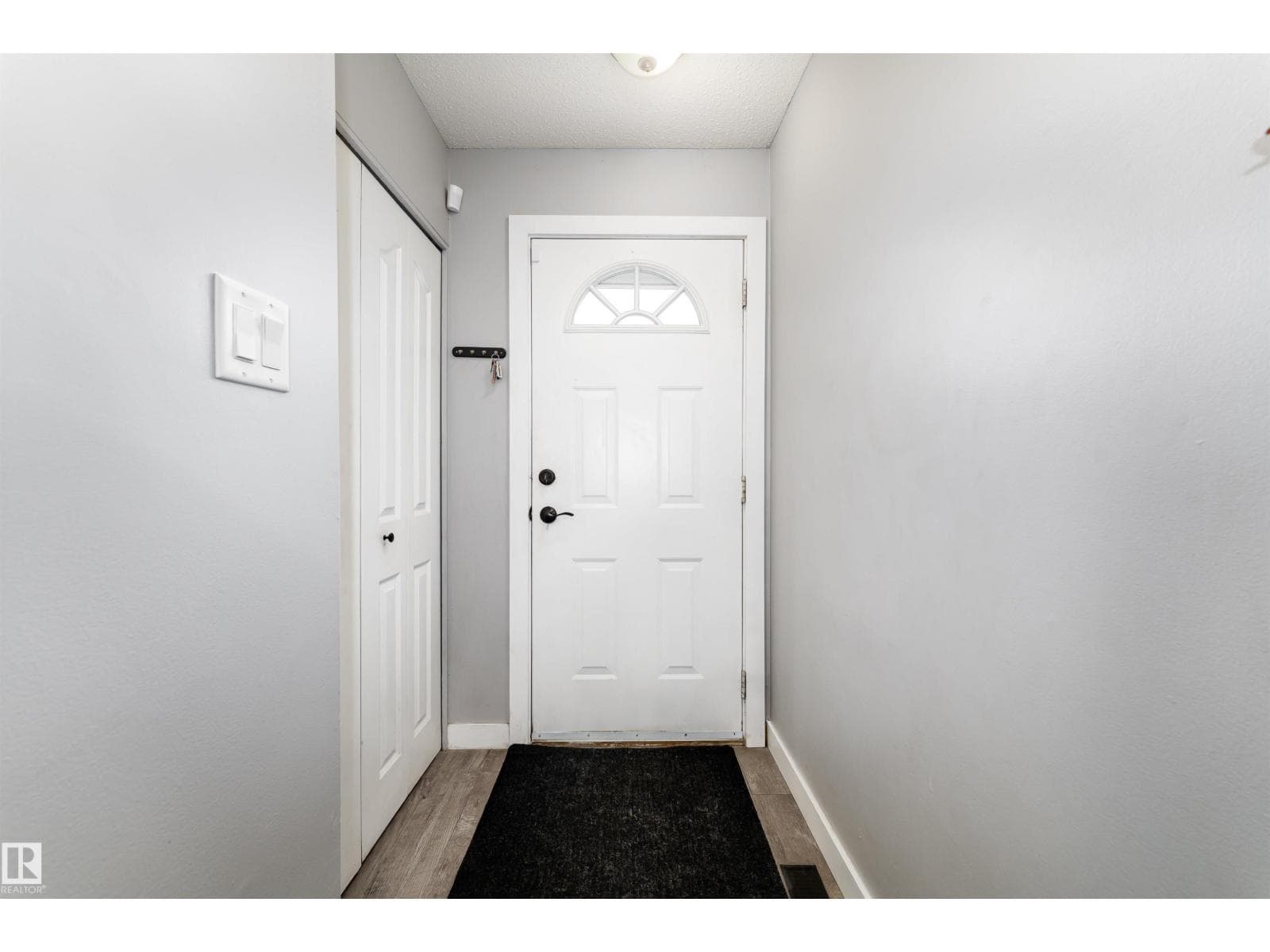 110 CENTENNIAL CO NW photo 4