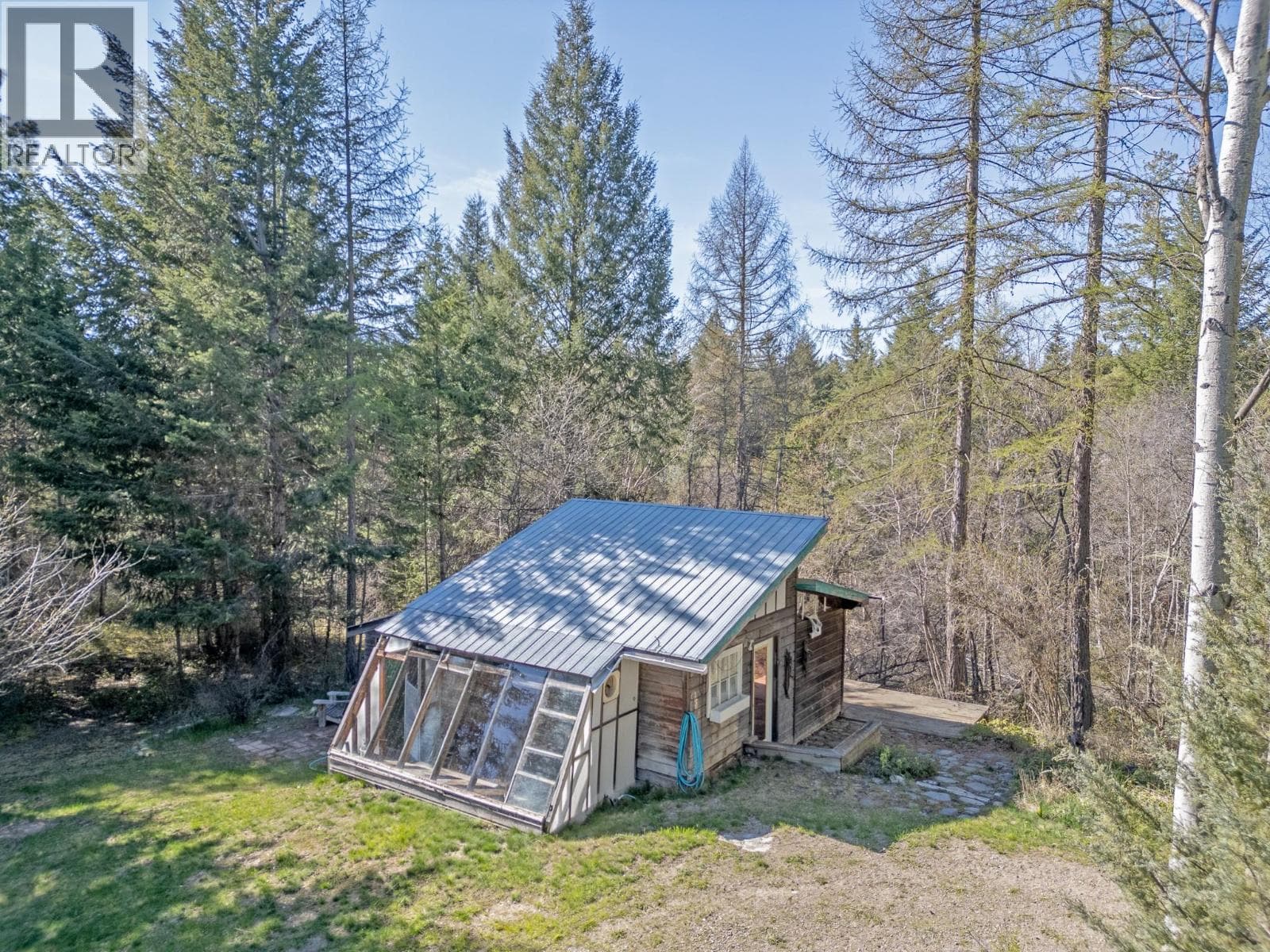 702 FORNER Road photo 5