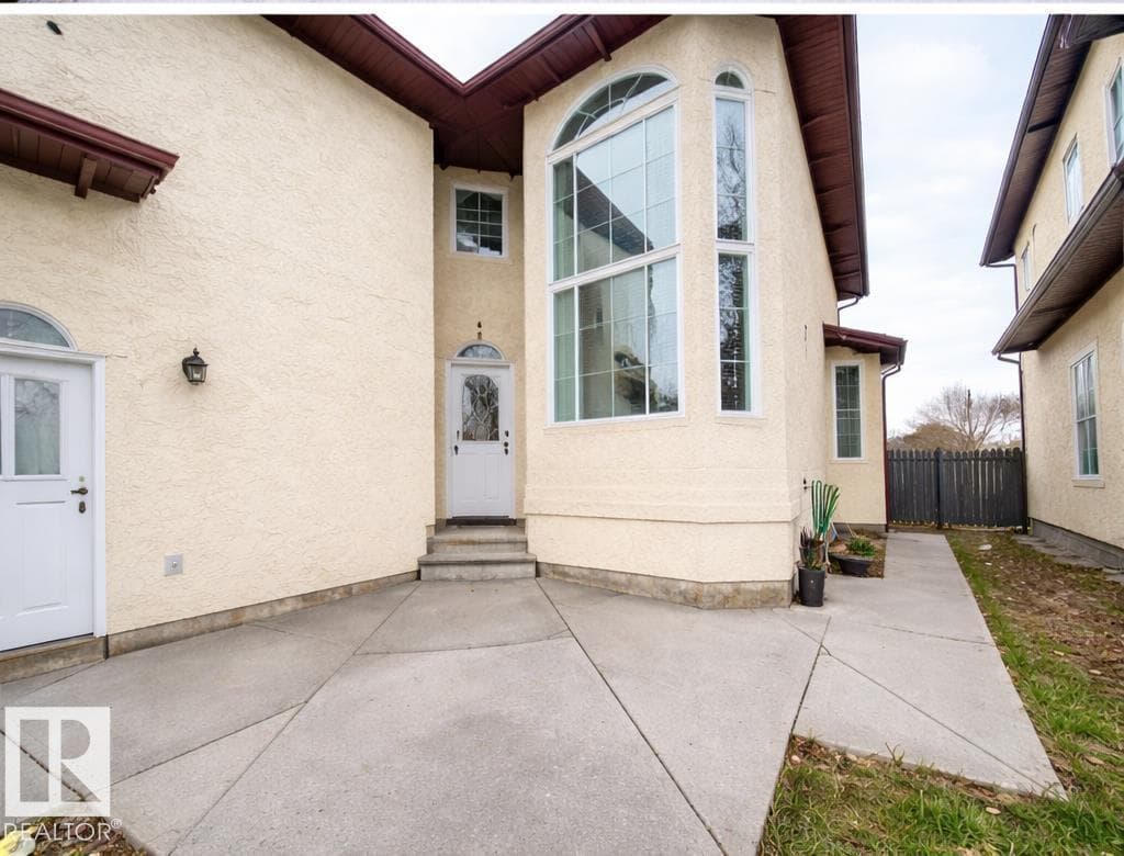 4831 154 AV NW photo 3