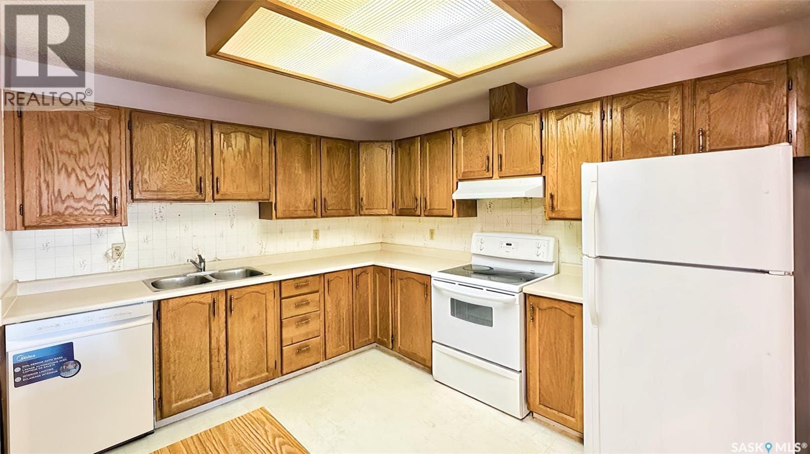 301 918 Argyle AVENUE photo 3