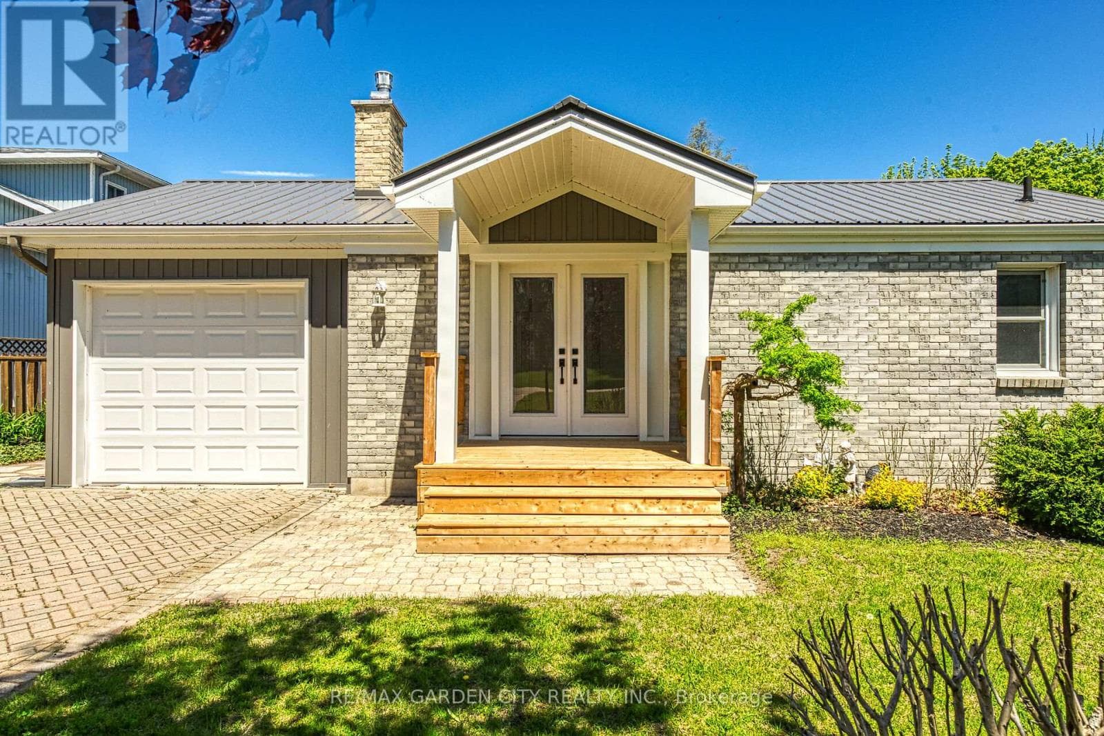 4 bed 2 bath single family at 270 ERIE BLVD RR3 BOULEVARD — $869,900