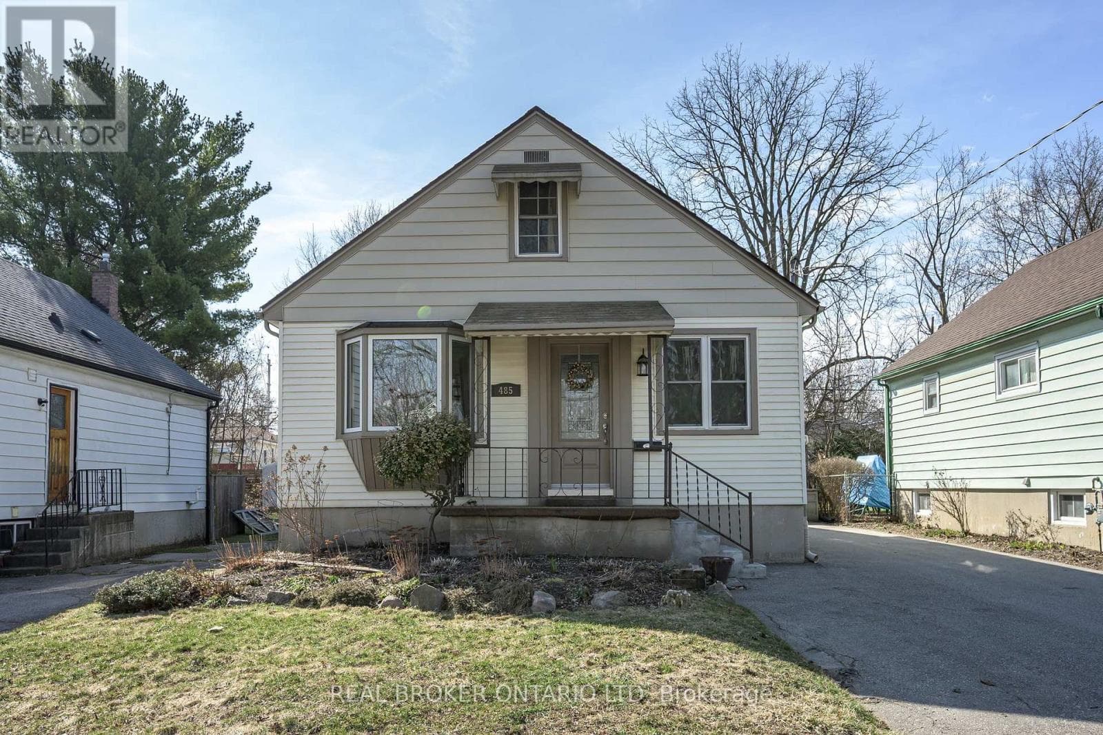 4 bed 2 bath single family at 485 SALISBURY STREET — $499,000