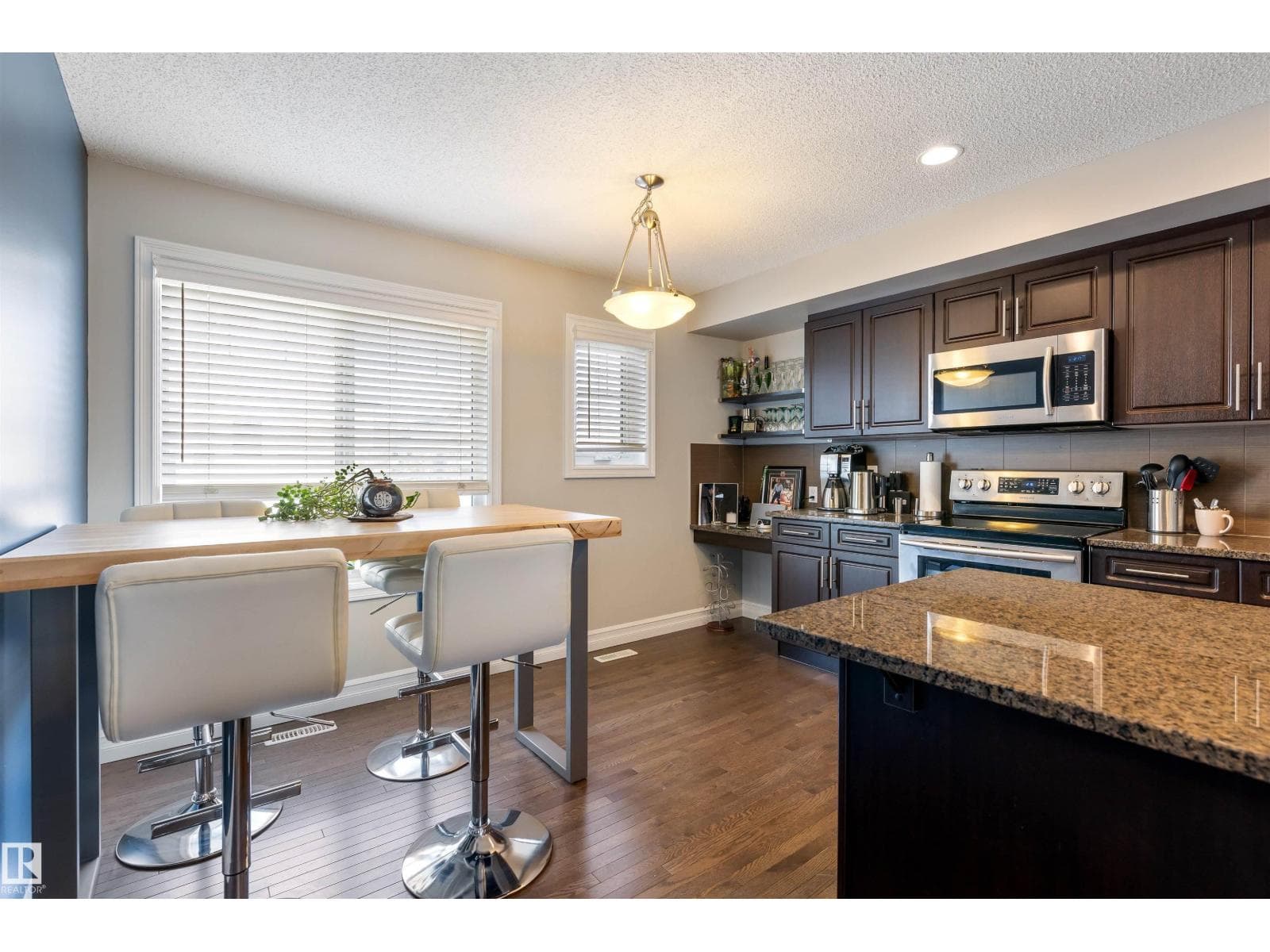 #64 655 TAMARACK RD NW photo 4