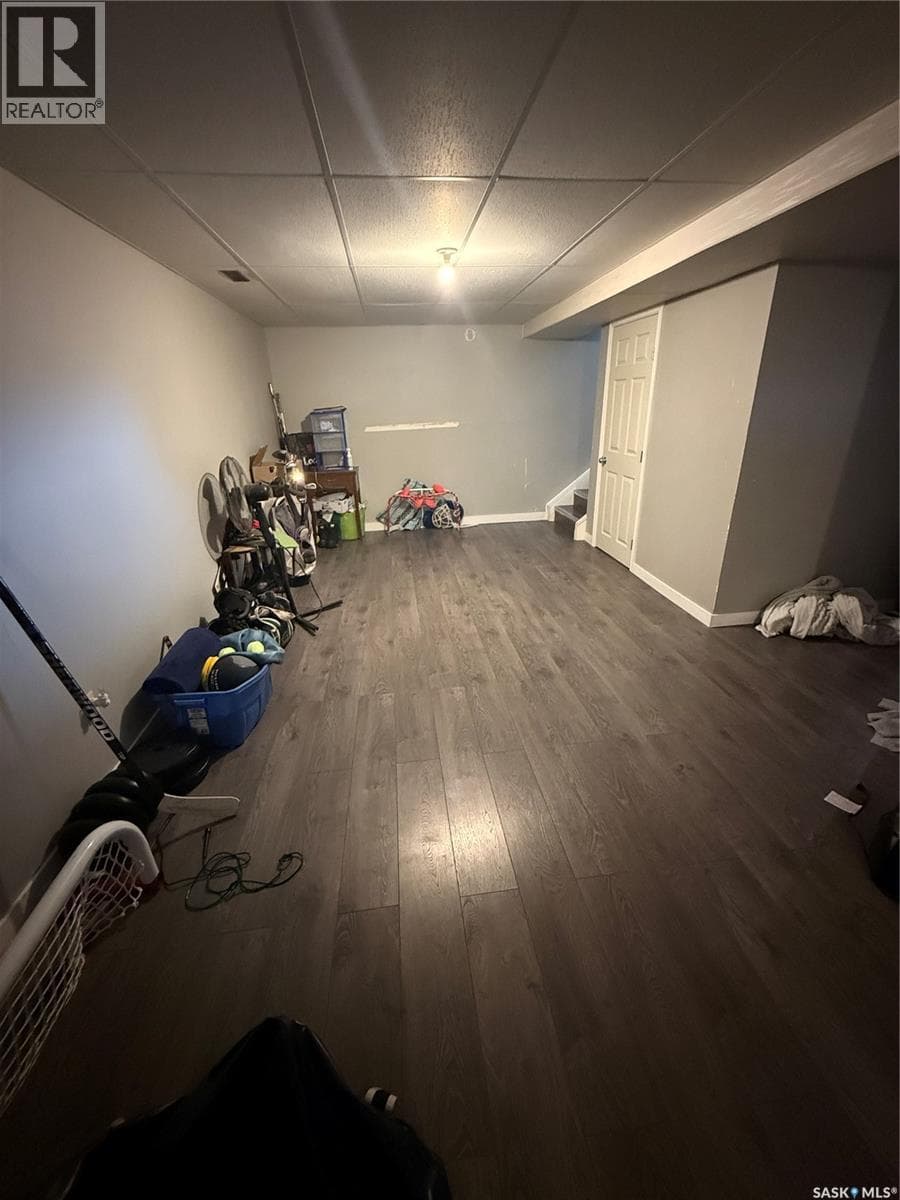 104 Railway AVENUE E photo 12