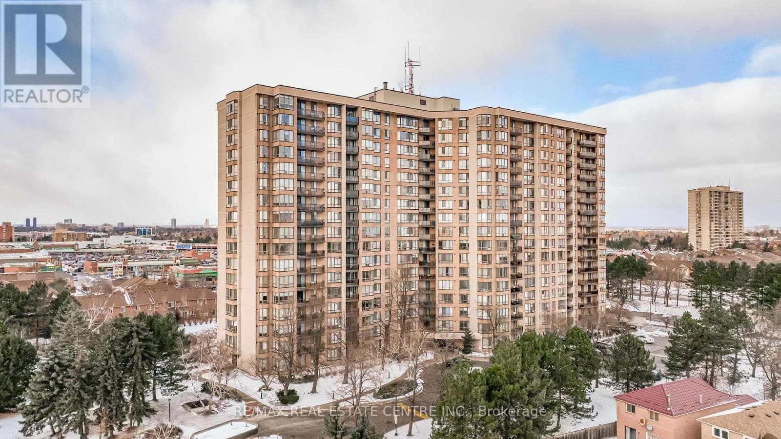3 bed 2 bath single family at 806 - 20 CHERRYTREE DRIVE — $459,999