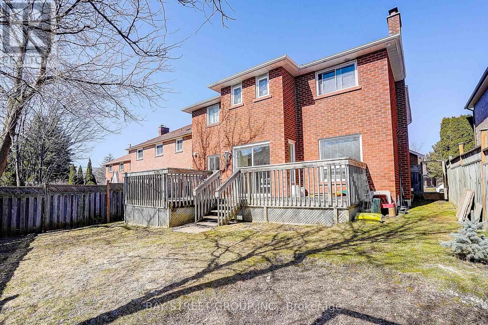 78 JOHN STIVER CRESCENT photo 3