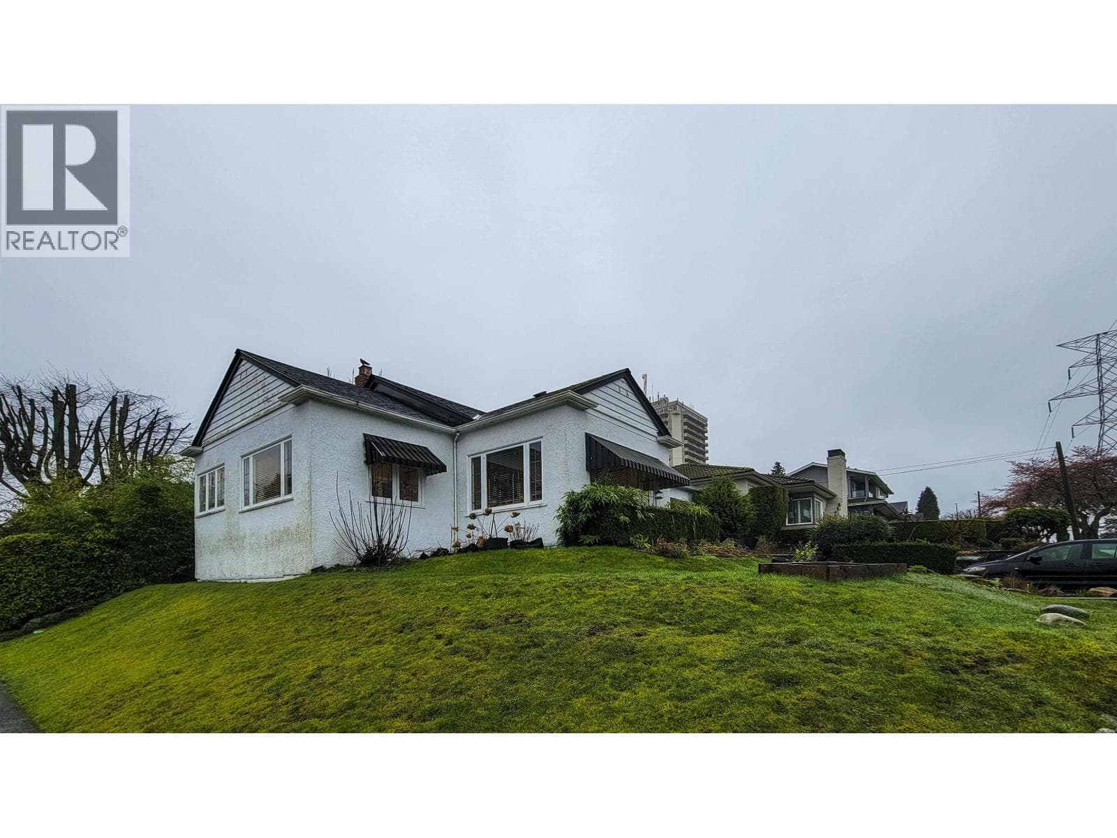 520 N BOUNDARY ROAD photo 2