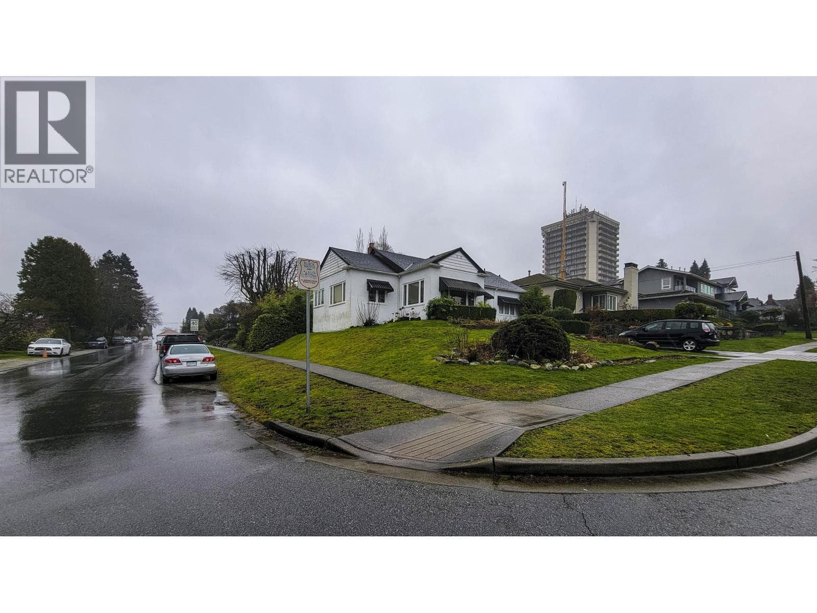 520 N BOUNDARY ROAD photo 3